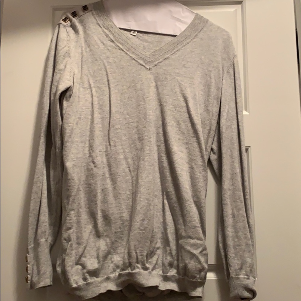 Cabi Size Medium Grey Sweater